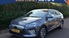 Grijs, metallic lak Gebruikt 2020 Hyundai Ioniq Comfort Sedan | € 15.950 (Eerlijke prijs)
