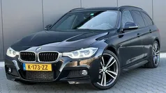 Zwart, metallic lak Gebruikt 2017 BMW 318 M Sport Stationwagen | € 17.995 (Eerlijke prijs)