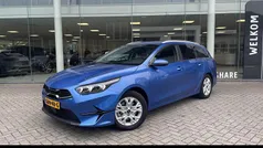 Blauw Gebruikt 2024 Kia Ceed Hatchback | € 28.595 (Eerlijke prijs)