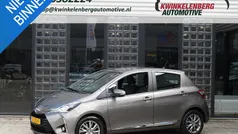 Grijs Gebruikt 2018 Toyota Yaris Hybrid Plus Hatchback | € 13.950 (Goede deal)