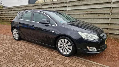 Occasion Opel Astra Cosmo 140 PK (102 kW) 2010 Hatchback