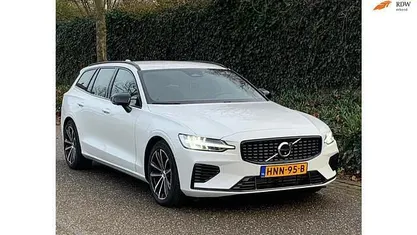 Occasion 2025 Volvo V60 Plus Stationwagen | € 42.950 (Goede deal)