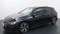 Zwart Gebruikt 2021 VW Golf VIII R-line Hatchback | € 27.940 (Eerlijke prijs)