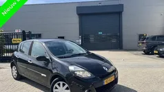 Gebruikt 2011 Renault Clio II Collection Hatchback | € 2.899 (Eerlijke prijs)