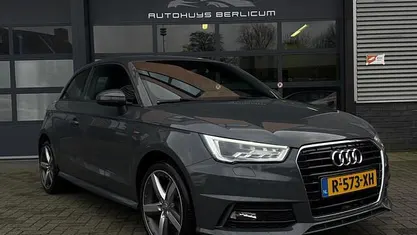 Grijs Gebruikt 2016 Audi A1 S-Line Hatchback | € 10.940 (Super prijs)