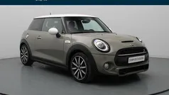 Grijs (metallic) Gebruikt 2018 Mini Cooper S Chili Hatchback | € 18.990 (Eerlijke prijs)