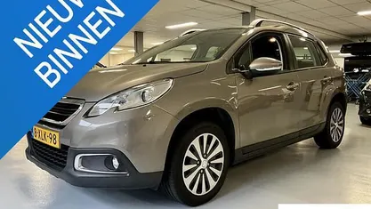 Grijs Gebruikt 2014 Peugeot 2008 Active SUV | € 7.950 (Eerlijke prijs)