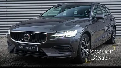 Grijs Occasion 2022 Volvo V60 Core Stationwagen | € 32.995 (Eerlijke prijs)