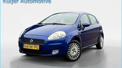 Blauw (metallic) Occasion 2007 Fiat Grande Punto Dynamic Hatchback | € 1.745 (Eerlijke prijs)