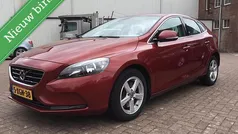 Gebruikt 2014 Volvo V40 Business Edition Stationwagen | € 6.800 (Eerlijke prijs)