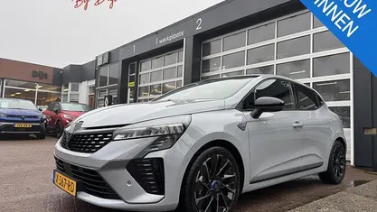 Occasion Renault Clio V Bose Edition 143 PK (105 kW) 2024 Grijs Hatchback