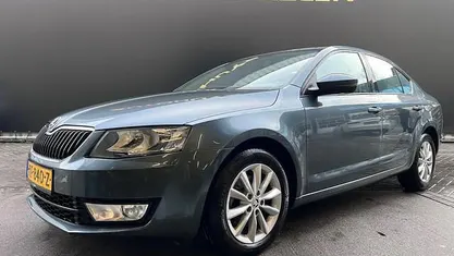 Occasion 2016 Skoda Octavia Business Line Hatchback | € 5.950 (Super prijs)