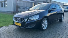 Gebruikt 2013 Volvo V60 Momentum Stationwagen | € 7.450 (Eerlijke prijs)