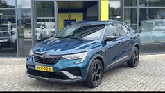 Blauw, metallic lak Gebruikt 2023 Renault Arkana Engineered SUV | € 27.890 (Eerlijke prijs)