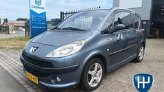 Gebruikt 2006 Peugeot 1007 Hatchback | € 1.750 (Eerlijke prijs)