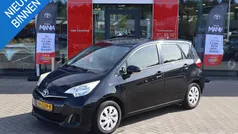 Gebruikt 2015 Toyota Verso-S Comfort MPV | € 6.900 (Eerlijke prijs)