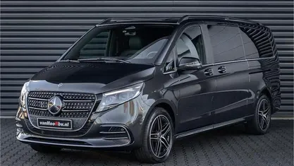 Occasion Mercedes V300 AMG line 241 PK (177 kW) 2025 MPV
