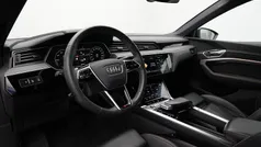 Zwart Gebruikt 2023 Audi e-tron Sportback Black Edition SUV | € 51.650 (Eerlijke prijs)
