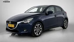 Deep crystal blue (donker blauw metallic) Gebruikt 2016 Mazda 2 Edition Hatchback | € 13.745 (Eerlijke prijs)