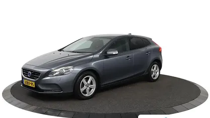 Occasion 2015 Volvo V40 Summum Hatchback | € 12.395 (Eerlijke prijs)