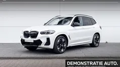 Wit, metallic lak Gebruikt 2025 BMW iX3 Executive SUV | € 62.900 (Eerlijke prijs)