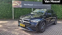 Zwart Gebruikt 2022 Mercedes GLA180 AMG line SUV | € 39.900 (Eerlijke prijs)