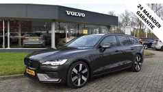 Grijs Gebruikt 2024 Volvo V60 Stationwagen | € 49.900 (Eerlijke prijs)