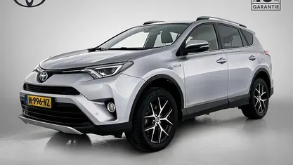 Grijs Gebruikt 2017 Toyota RAV4 Hybrid Style SUV | € 23.945 (Eerlijke prijs)