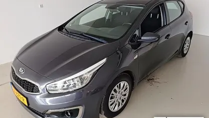 Occasion 2016 Kia Ceed Hatchback | € 10.330 (Eerlijke prijs)