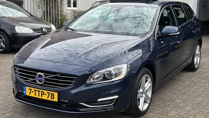 Occasion Volvo V60 Summum 215 PK (158 kW) 2014 Blauw Stationwagen