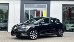 Gebruikt 2020 Renault Clio V Intens Hatchback | € 13.540 (Eerlijke prijs)