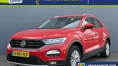 Rood Gebruikt 2020 VW T-Roc Style SUV | € 20.435 (Eerlijke prijs)