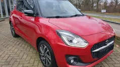 Rood Gebruikt 2021 Suzuki Swift Style Hatchback | € 18.250 (Eerlijke prijs)