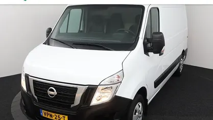 Wit Gebruikt 2022 Nissan Interstar N-Connecta Van | € 18.945 (Eerlijke prijs)