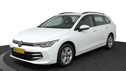 Gebruikt 2024 VW Golf VIII Life Stationwagen | € 27.795 (Goede deal)
