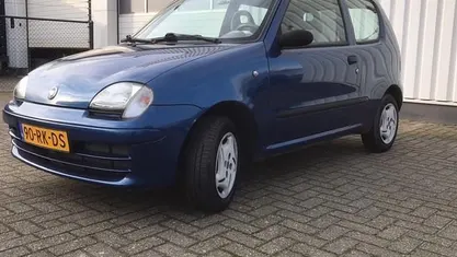Blauw (metallic) Occasion 2005 Fiat Seicento Active Hatchback | € 999 (Eerlijke prijs)