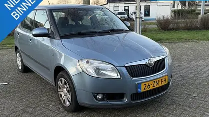 Blauw (metallic) Gebruikt 2008 Skoda Fabia Ambiente Hatchback | € 1.750 (Super prijs)