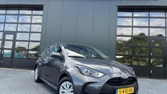Grijs Gebruikt 2023 Toyota Yaris Active Hatchback | € 20.450 (Eerlijke prijs)