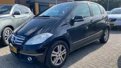 Zwart Gebruikt 2011 Mercedes A160 Avantgarde MPV | € 3.250 (Goede deal)