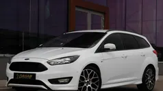 Wit Gebruikt 2018 Ford Focus ST-Line Stationwagen | € 15.795 (Goede deal)