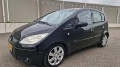 Zwart Gebruikt 2005 Mitsubishi Colt Hatchback | € 1.950 (Eerlijke prijs)
