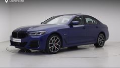 Blauw Gebruikt 2023 BMW 530e Executive Sedan | € 45.895 (Eerlijke prijs)