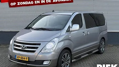 Grijs Gebruikt 2015 Hyundai H 300 Dynamiq Van | € 8.999 (Eerlijke prijs)