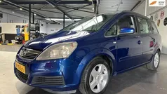 Blauw Gebruikt 2006 Opel Zafira Enjoy MPV | € 1.599 (Eerlijke prijs)