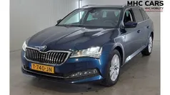 Blauw Gebruikt 2023 Skoda Superb Business Line Stationwagen | € 27.700 (Goede deal)