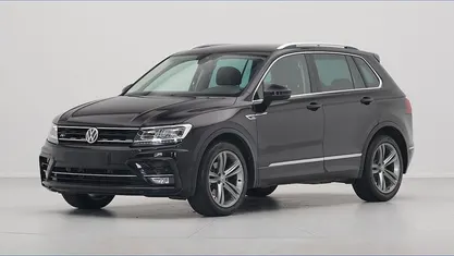 Zwart (metallic) Occasion 2019 VW Tiguan R-line SUV | € 24.240 (Eerlijke prijs)