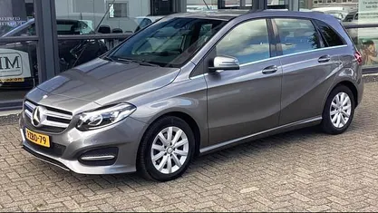 Occasion Mercedes B180 Prestige 122 PK (89 kW) 2014 Grijs MPV