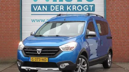 Blauw Occasion 2016 Dacia Dokker Anniversary MPV | € 10.495 (Eerlijke prijs)