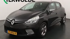 Zwart Gebruikt 2016 Renault Clio IV Expression Hatchback | € 8.340 (Eerlijke prijs)