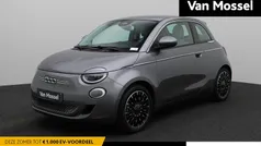 Grijs Gebruikt 2023 Fiat 500e La Prima Hatchback | € 22.900 (Eerlijke prijs)